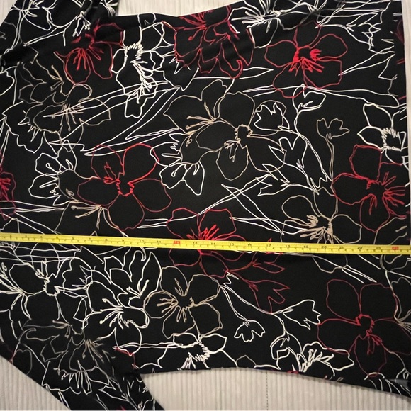 The Limited blouse/tunic - Picture 3 of 3